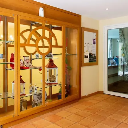 Апартаменты Magnificent Studio By The Lake - Sulpice