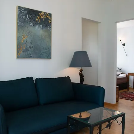 Апартаменты Magnificent Studio By The Lake - Sulpice Сен-Сюльпис